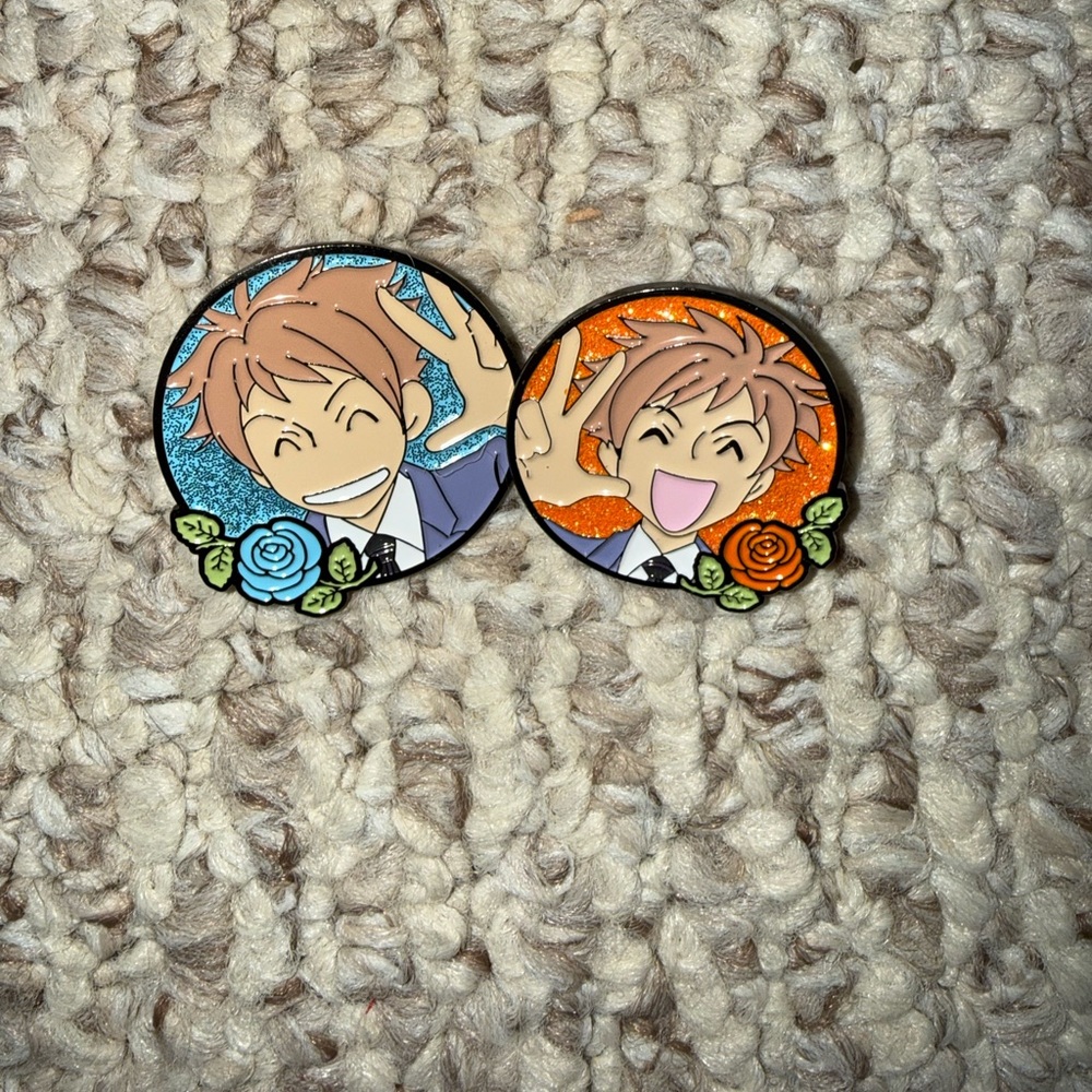 Ouran High School Host Club Hitachiin twins Hikaru and Kaoru sparkly pin set